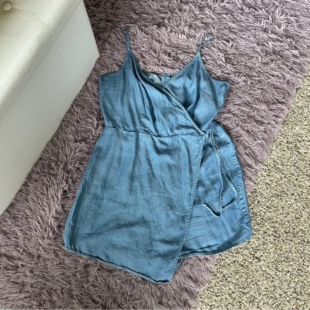 Size Large Ladies's Bundle - Picture 5 of 8